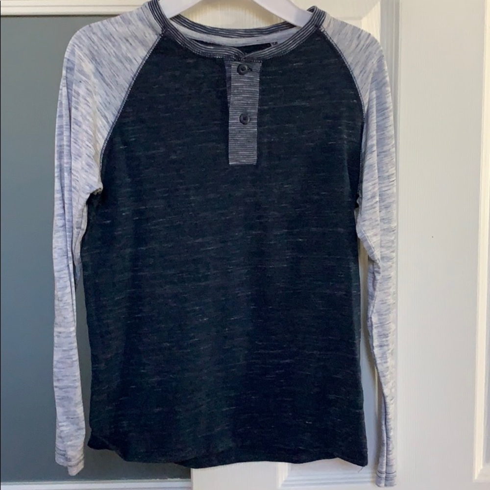 long sleeved arizona jean t-shirt.